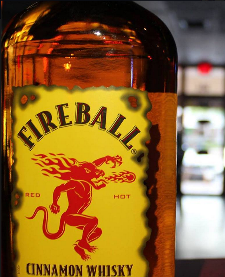 Swigwam Beach Bar | restaurant | 336 Corey Ave, St Pete Beach, FL 33706, USA | 7273637944 OR +1 727-363-7944