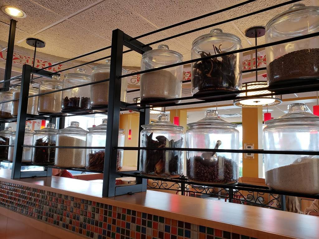 Popeyes | restaurant | 1401 Manheim Pike, Lancaster, PA 17601, USA | 7178269655 OR +1 717-826-9655