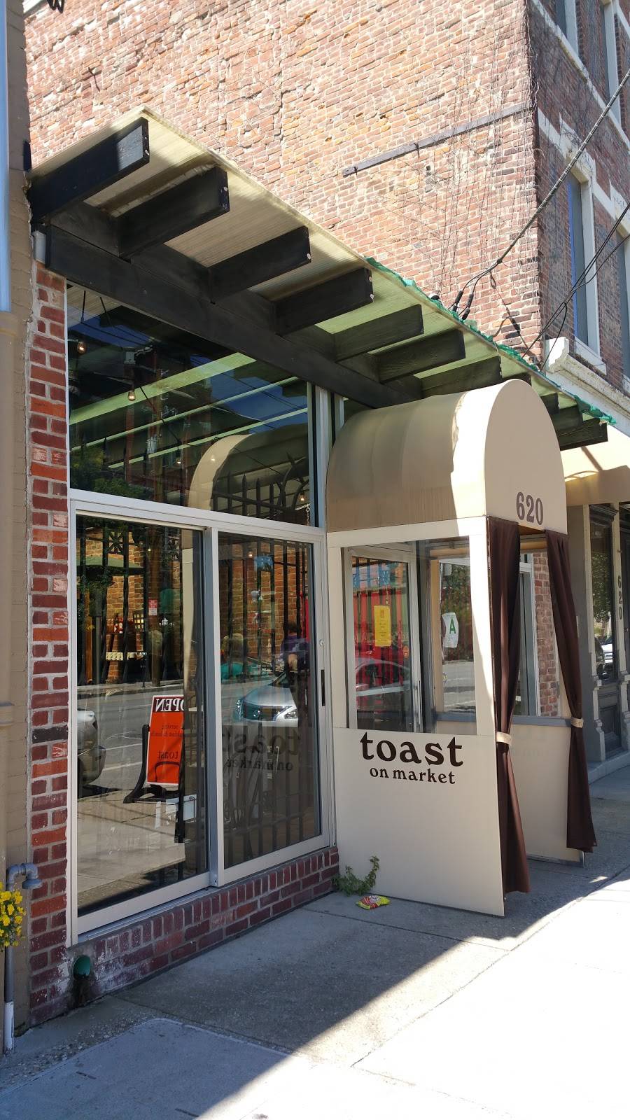 Toast On Market | restaurant | 620 E Market St, Louisville, KY 40202, USA | 5025694099 OR +1 502-569-4099