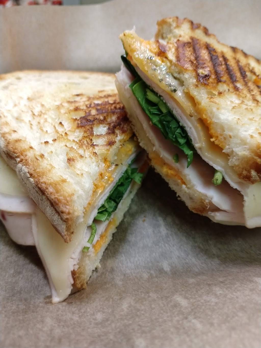 Panino Fresco | restaurant | 17 W Jefferson St, Joliet, IL 60432, USA | 8154097985 OR +1 815-409-7985