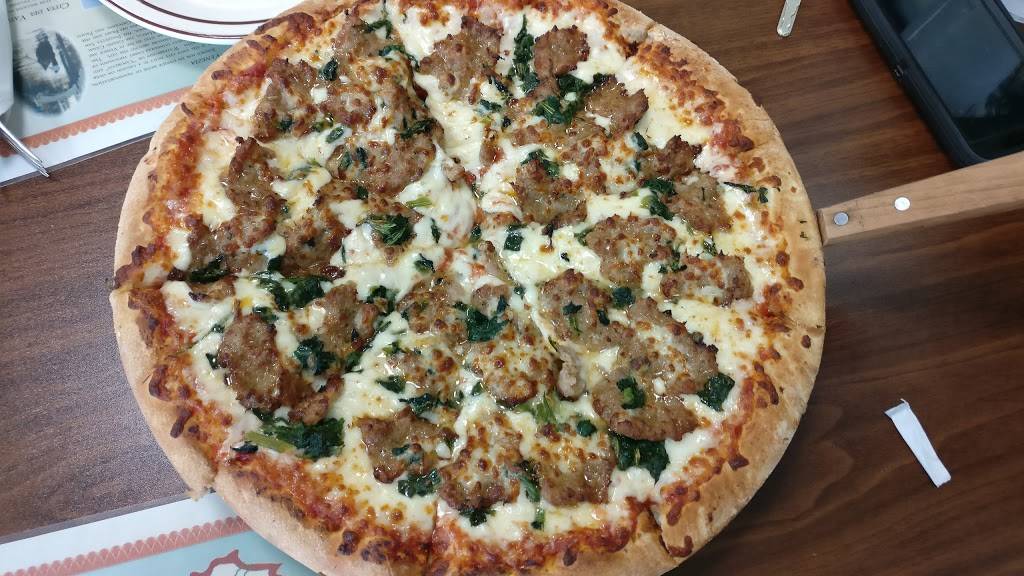 Fratellos Pizza | restaurant | 7021 W 130th St, Parma Heights, OH 44130, USA | 4408880011 OR +1 440-888-0011