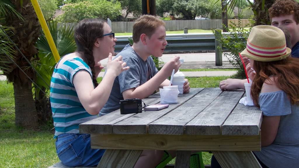 Snowball Cabana | restaurant | 15825 Hope Village Rd, Friendswood, TX 77546, USA | 8326281871 OR +1 832-628-1871