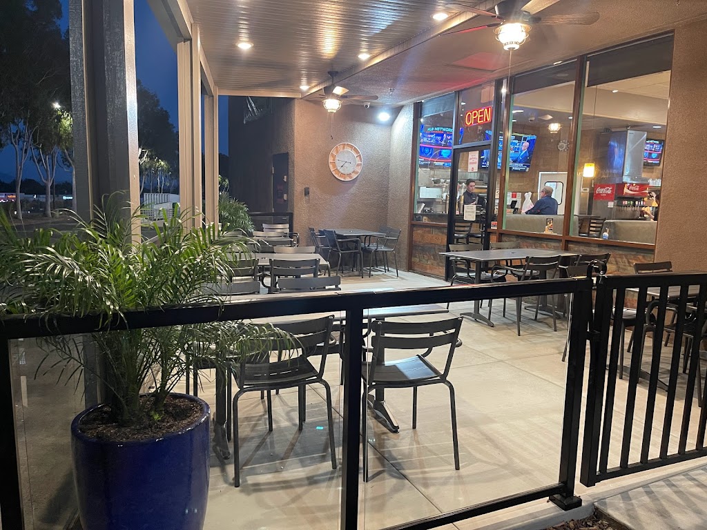 VIP’s Cafe | restaurant | 25030 Hancock Ave, Murrieta, CA 92562, USA | 9513047999 OR +1 951-304-7999