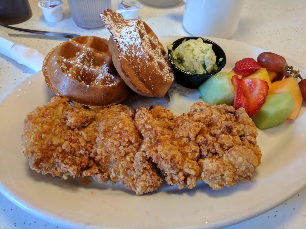 Kitschn on Roscoe | restaurant | 2005 W Roscoe St, Chicago, IL 60618, USA | 7732487372 OR +1 773-248-7372