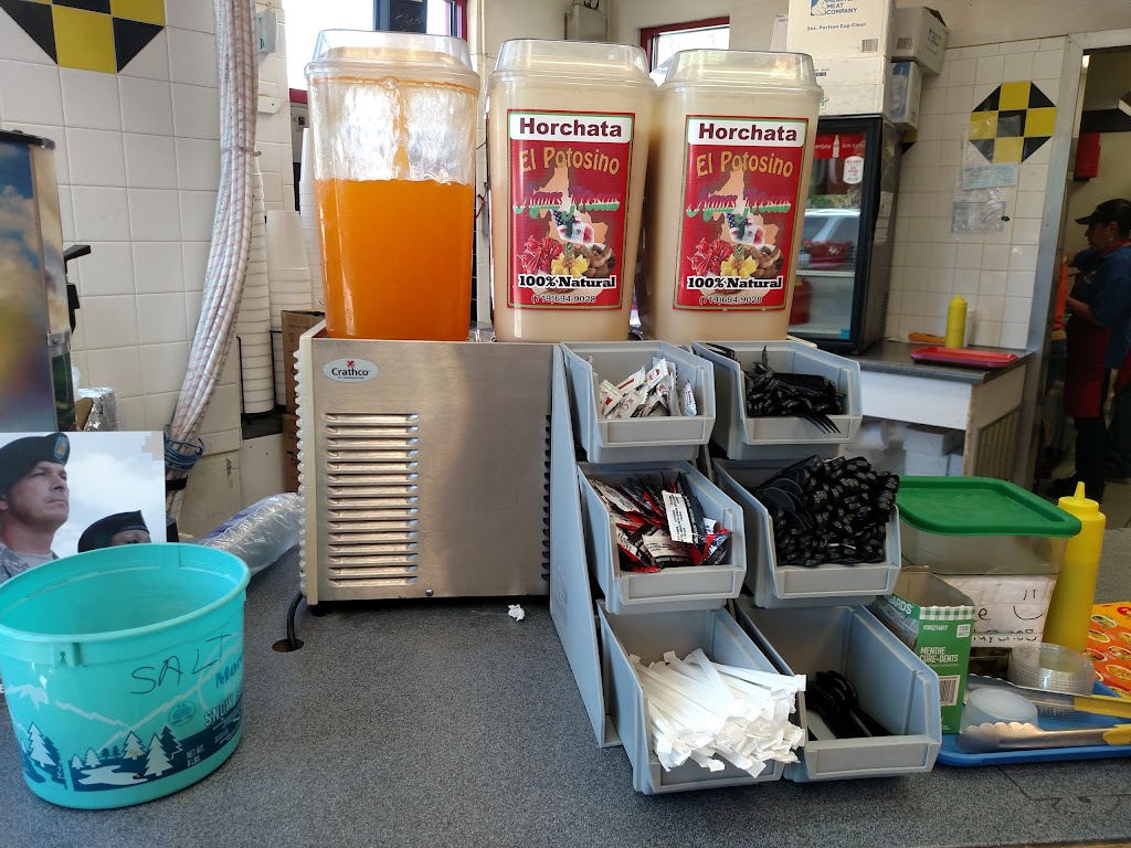 In N Out Conoco | restaurant | 2801 E Main St, Cañon City, CO 81212, USA | 7192763333 OR +1 719-276-3333