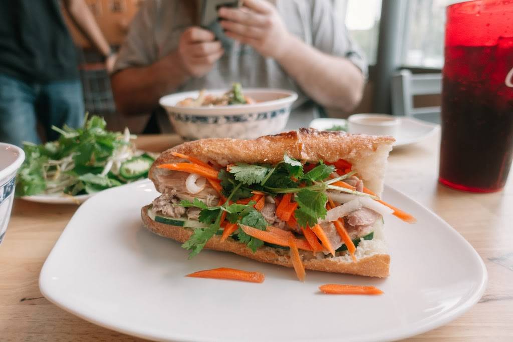 Cilantro Vietnamese Bistro | restaurant | 235 W McMillan St, Cincinnati, OH 45219, USA | 5132811732 OR +1 513-281-1732