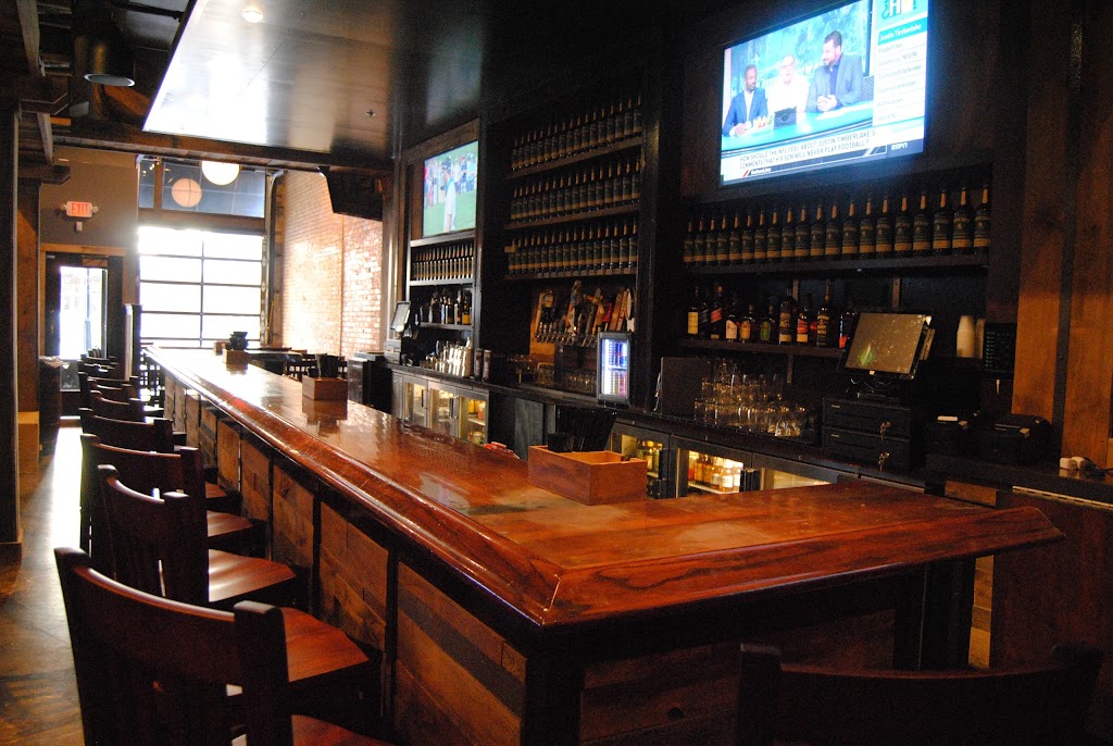 Oak Barrel Public House | restaurant | 1033 N Old World 3rd St, Milwaukee, WI 53203, USA | 4148978320 OR +1 414-897-8320