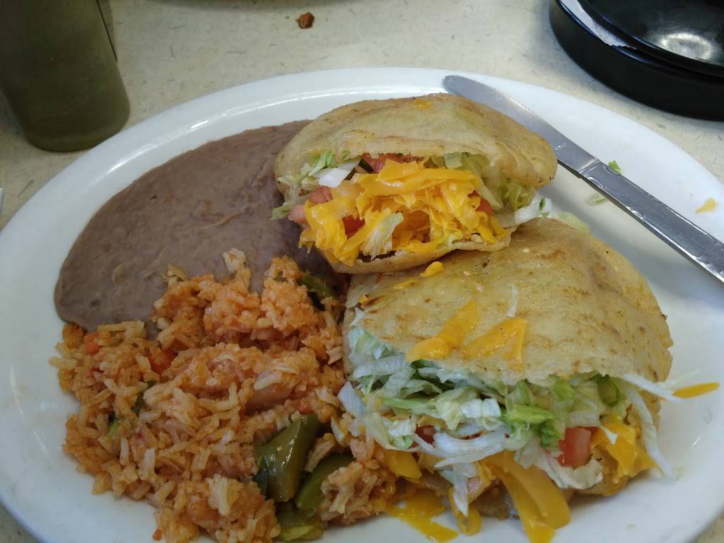 Bennys Tacos | restaurant | 1439 Roosevelt Ave, San Antonio, TX 78210, USA | 2105338646 OR +1 210-533-8646