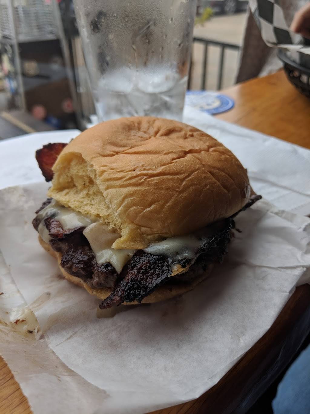 Jack Browns Beer & Burger Joint RVA | restaurant | 5810 Grove Ave, Richmond, VA 23226, USA | 8042851758 OR +1 804-285-1758