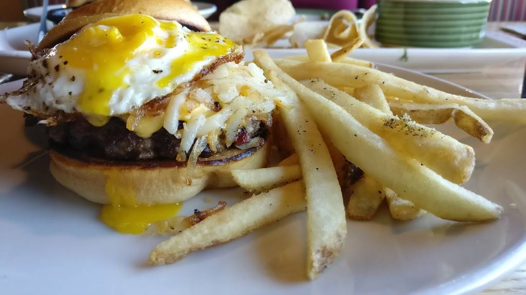 Applebees Grill + Bar | restaurant | 3501 S Rainbow Blvd, Las Vegas, NV 89103, USA | 7022203070 OR +1 702-220-3070