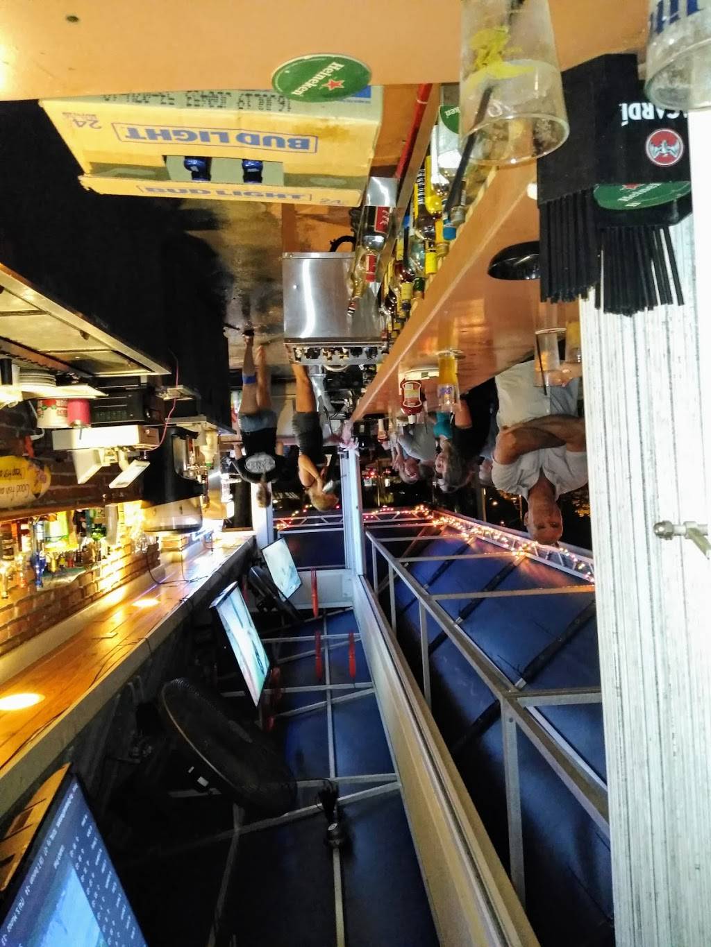 Lures Bar & Grill | restaurant | 3330 NE Indian River Dr, Jensen Beach, FL 34957, USA | 7722085974 OR +1 772-208-5974