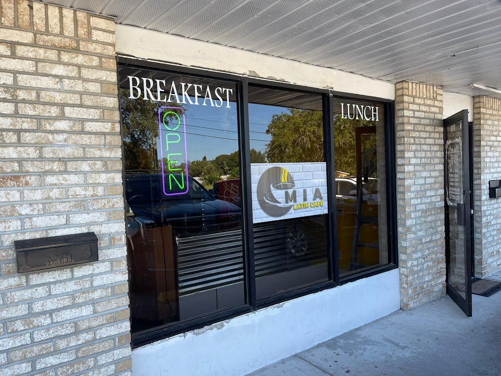 Mia Latin Cafe | restaurant | 6210 54th Ave N, Kenneth City, FL 33709, USA | 7279545648 OR +1 727-954-5648