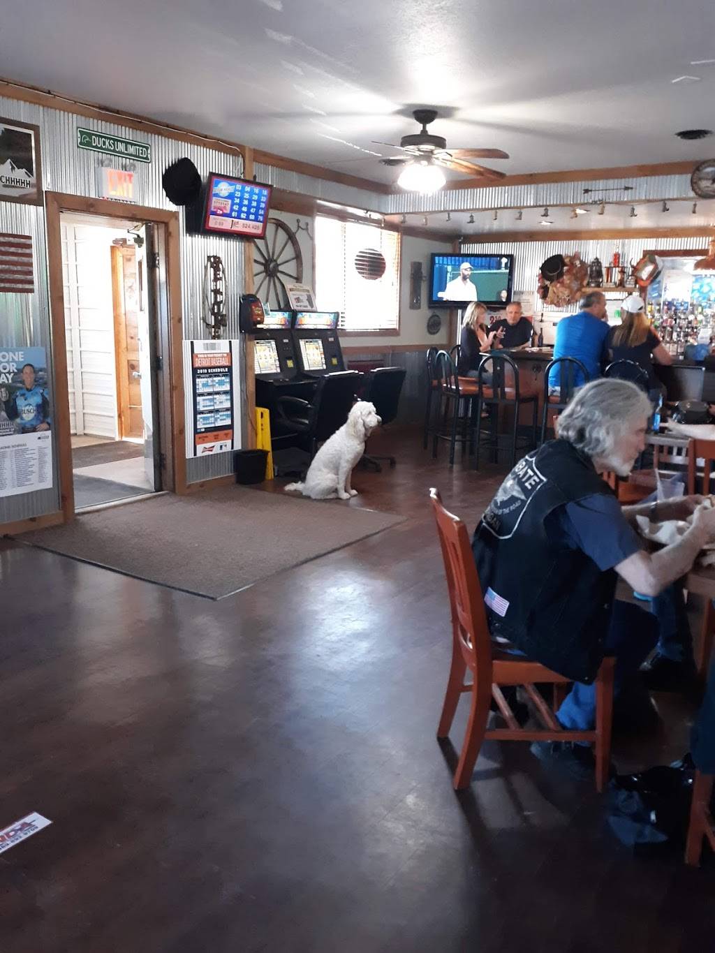 The Tipsy Cowboy Food and Spirits LLC | restaurant | 116 W Pinconning Rd, Pinconning, MI 48650, USA | 9898791551 OR +1 989-879-1551