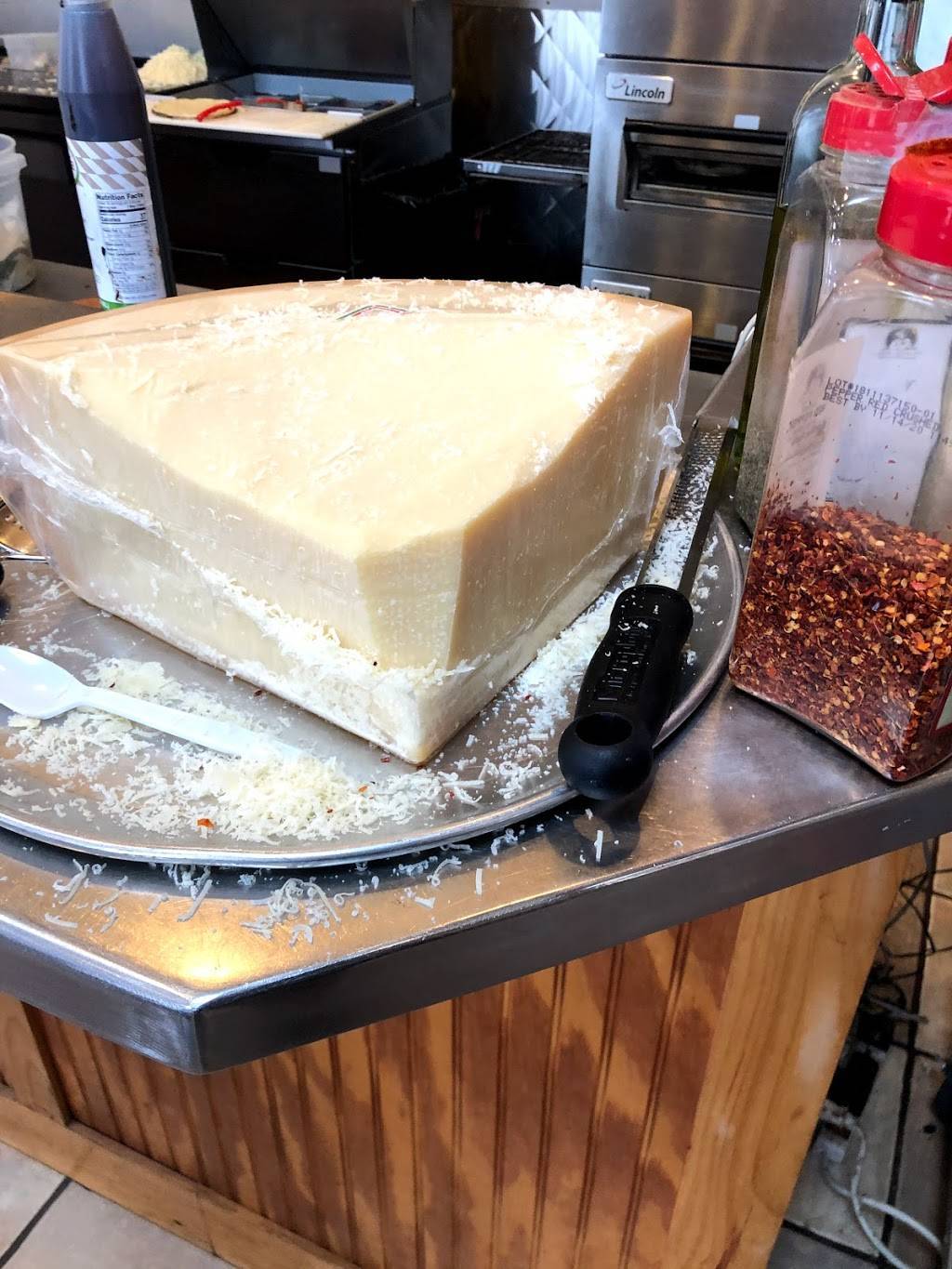 Tasty Pizza | restaurant | 5423 Leavenworth St, Omaha, NE 68106, USA | 4029339392 OR +1 402-933-9392