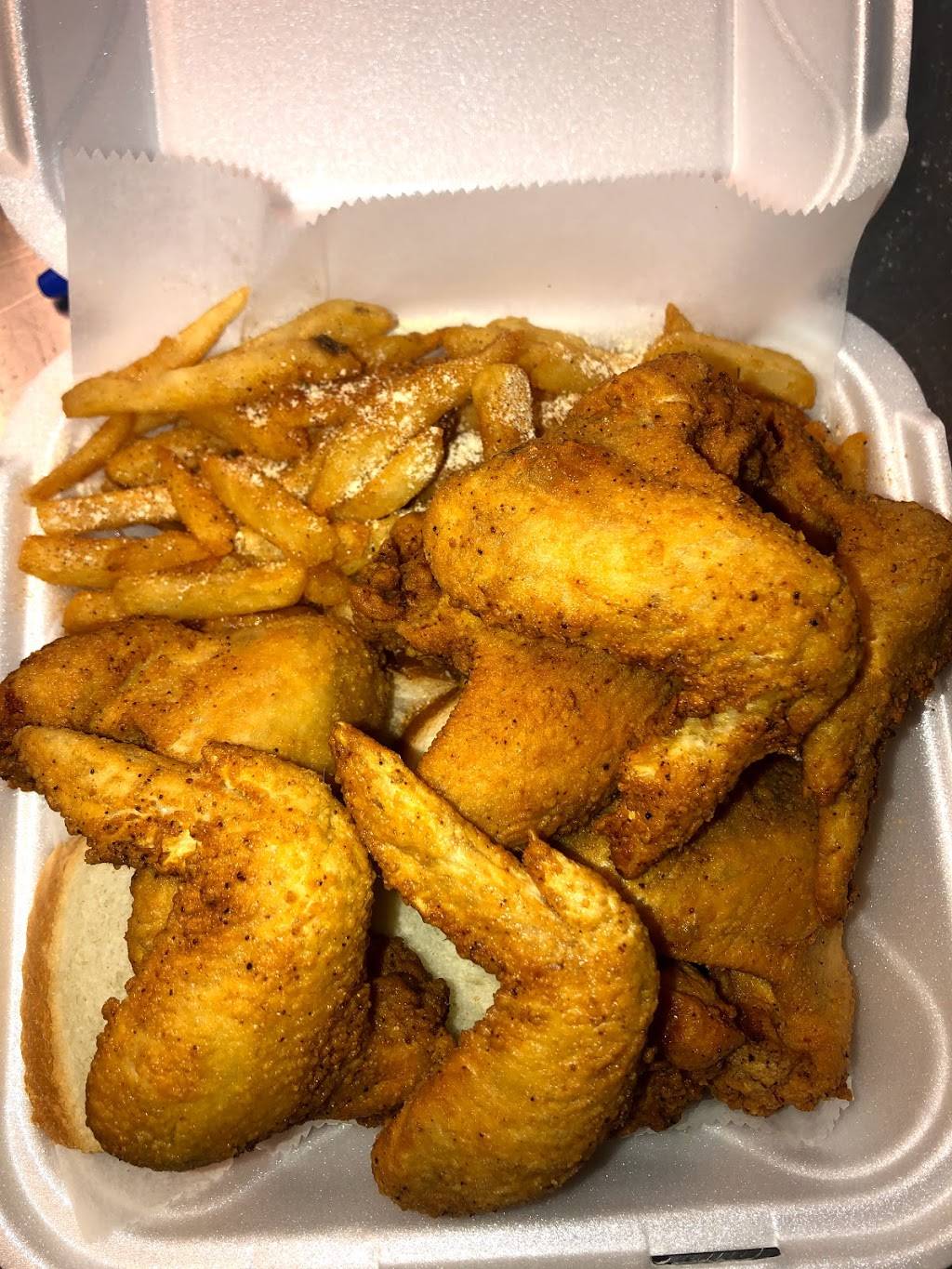 Hooks Fish & Chicken Plus | restaurant | 9844 East 21st St, Indianapolis, IN 46229, USA | 3179696646 OR +1 317-969-6646
