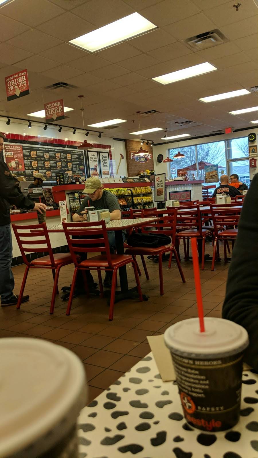 Firehouse Subs | meal delivery | 251 W Lee Hwy #634, Warrenton, VA 20186, USA | 5403417500 OR +1 540-341-7500