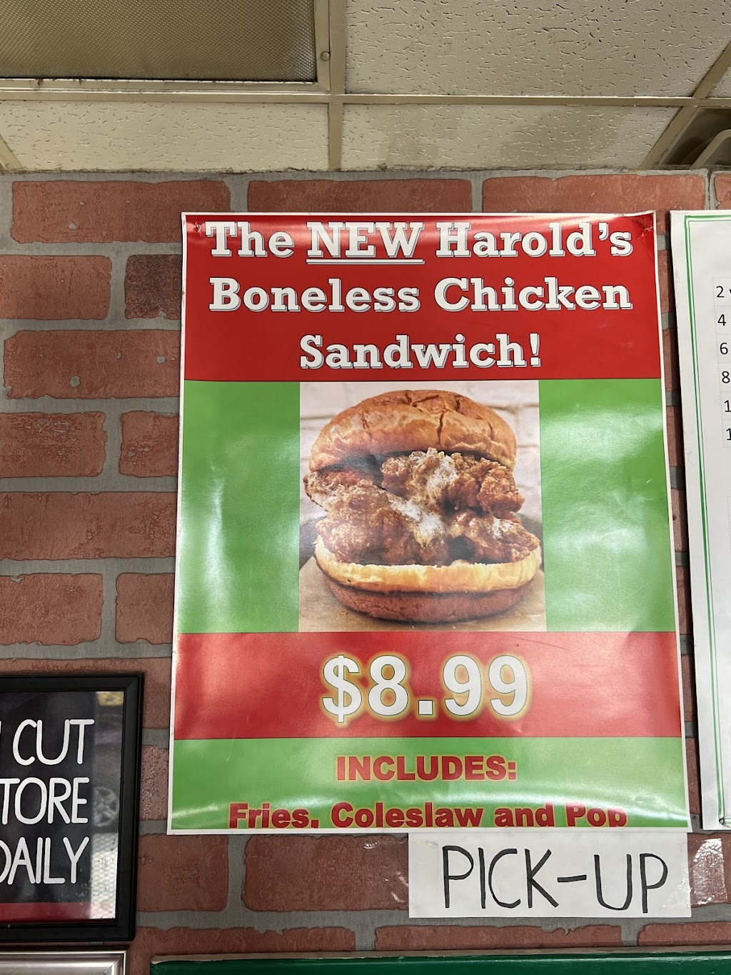Harold’s chicken”The Fried Wing King 2” | restaurant | 3355 N Clark St, Chicago, IL 60657, USA | 7737998256 OR +1 773-799-8256