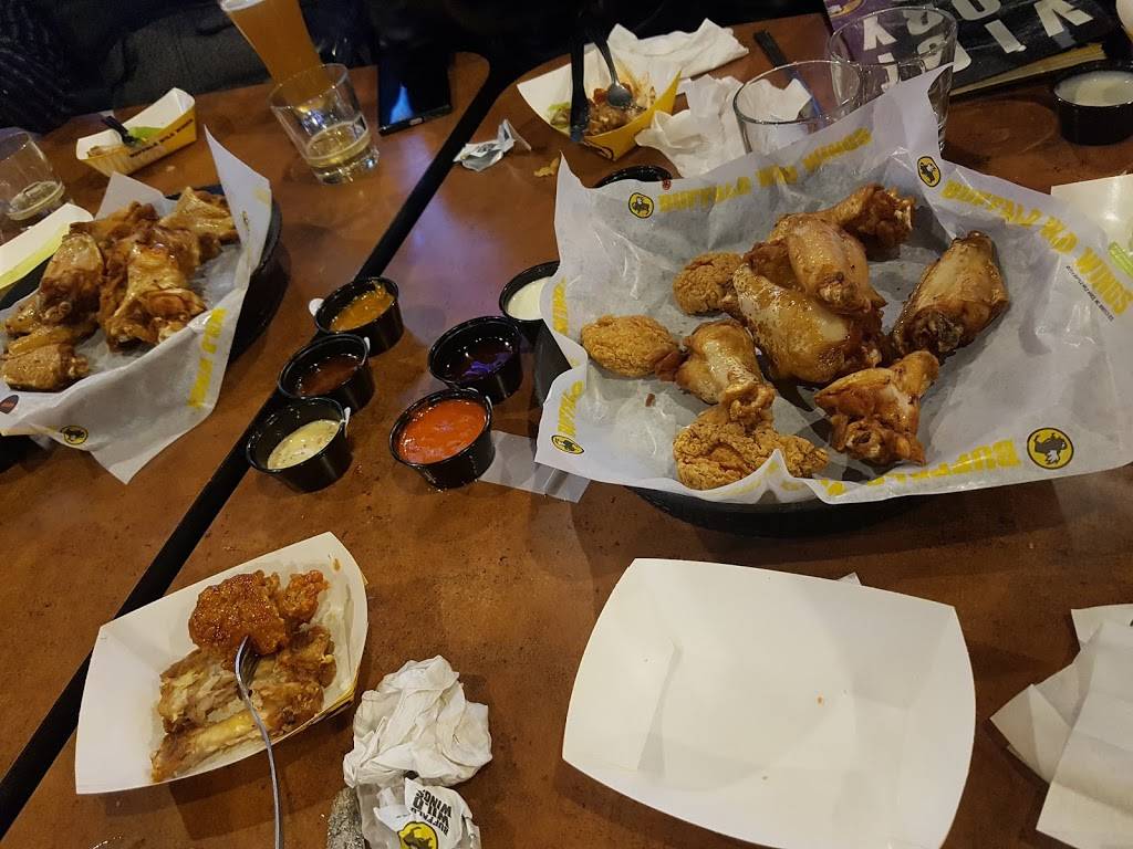 Buffalo Wild Wings | restaurant | 1620 Saratoga Ave, San Jose, CA 95129, USA | 4083706701 OR +1 408-370-6701