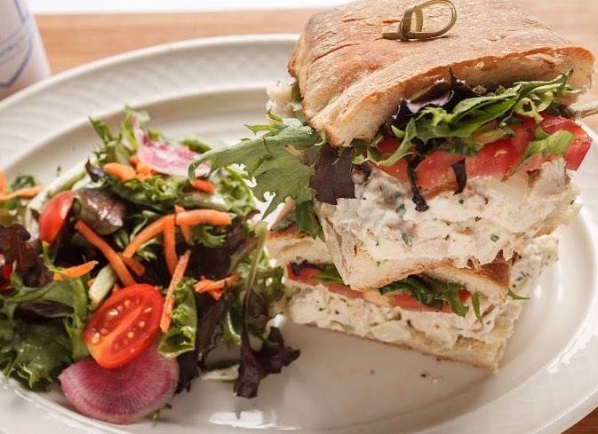 Blue Line Sandwich Co. | restaurant | 2023 Metairie Rd, Metairie, LA 70005, USA | 5043093773 OR +1 504-309-3773