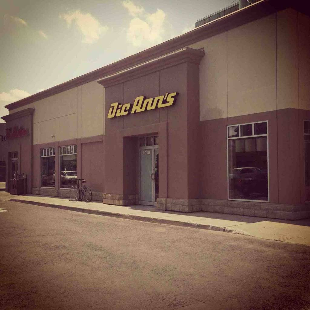 Dic Anns | restaurant | 1010 Rue Legendre O, Montréal, QC H4N 3L9, Canada | 5143818555 OR +1 514-381-8555