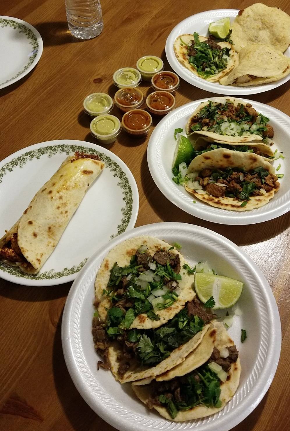 La Estrella Mini Market | restaurant | 602 E McKinney St, Denton, TX 76209, USA | 9405663405 OR +1 940-566-3405