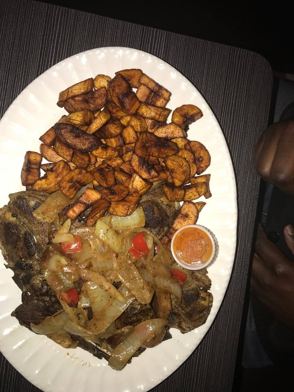 Le Wafou | restaurant | 2255 Grand Concourse, The Bronx, NY 10453, USA | 3475770097 OR +1 347-577-0097