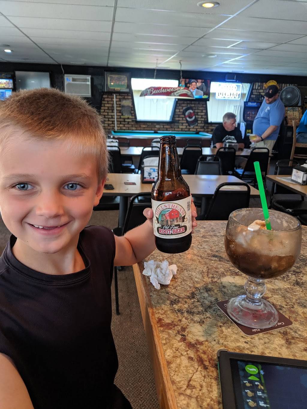 Miles Inn Okoboji | restaurant | 264 US-71, Arnolds Park, IA 51331, USA | 7123322934 OR +1 712-332-2934