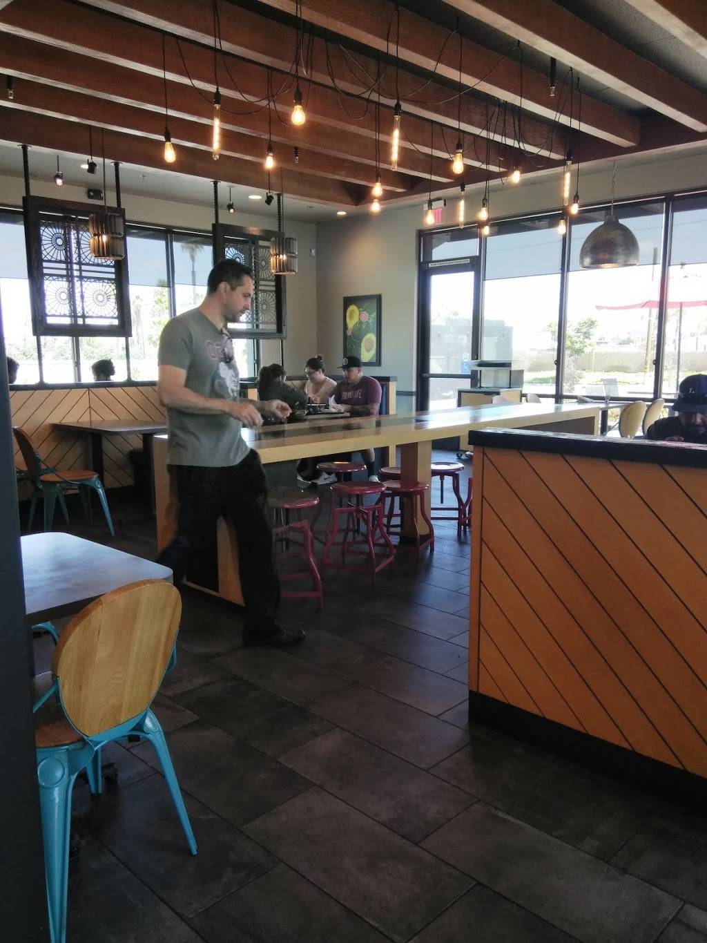 El Pollo Loco | restaurant | 2480 River Rd, Norco, CA 92860, USA | 9517390784 OR +1 951-739-0784