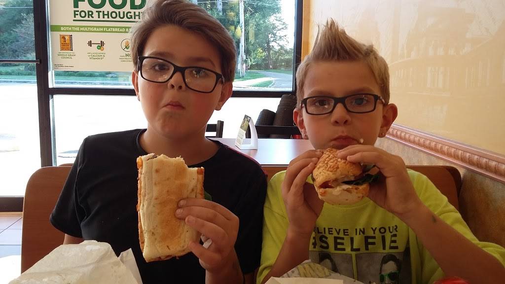 Subway | restaurant | 519 W Pike St, Morrow, OH 45152, USA | 5138997328 OR +1 513-899-7328