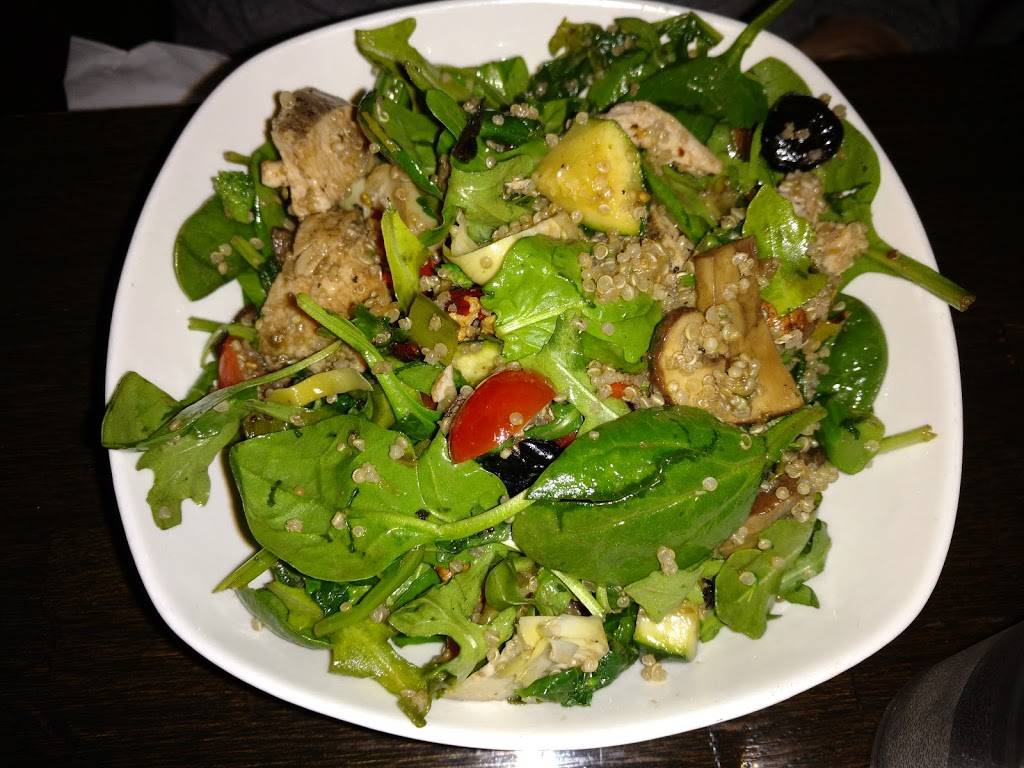 Leslie Jones | restaurant | 1182 Queen St E, Toronto, ON M4M 1L6, Canada | 4164635663 OR +1 416-463-5663