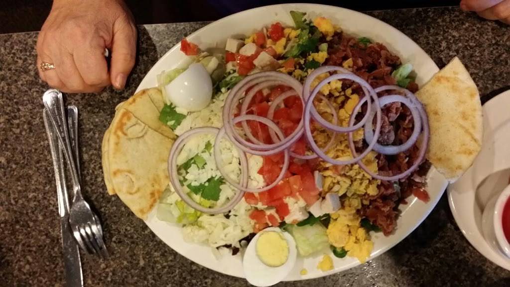 Thomass Family Dining | restaurant | 33971 Plymouth Rd, Livonia, MI 48150, USA | 7342618890 OR +1 734-261-8890