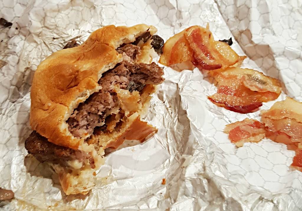 Wendys | restaurant | 4410 W Green Oaks Blvd, Arlington, TX 76016, USA | 6825874047 OR +1 682-587-4047