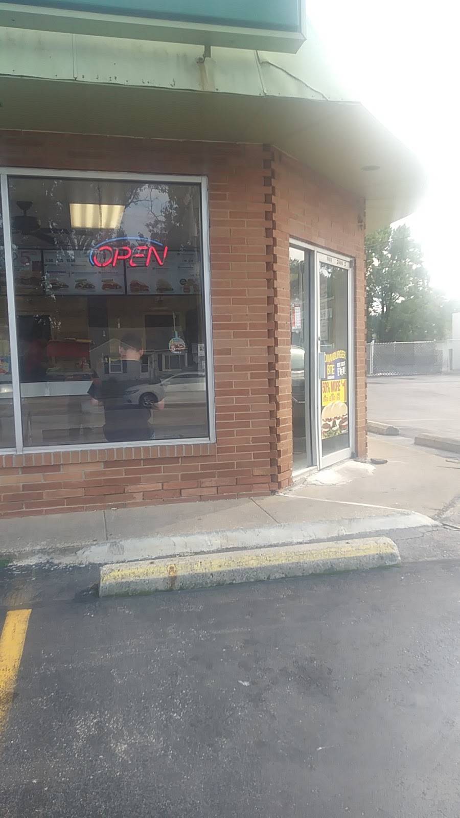 Mr. Hero | meal takeaway | 15617 Puritas Ave, Cleveland, OH 44135, USA | 2162674402 OR +1 216-267-4402