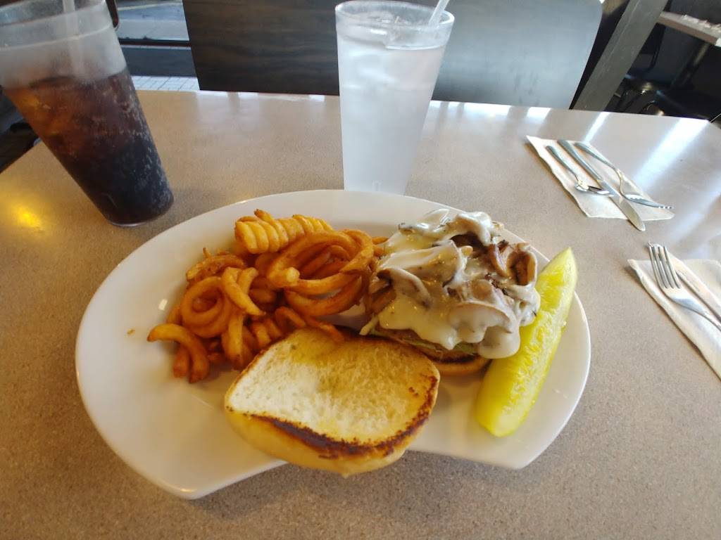 Joes Deli & Restaurant | restaurant | 11750 Madison Ave, Lakewood, OH 44107, USA | 2165212477 OR +1 216-521-2477