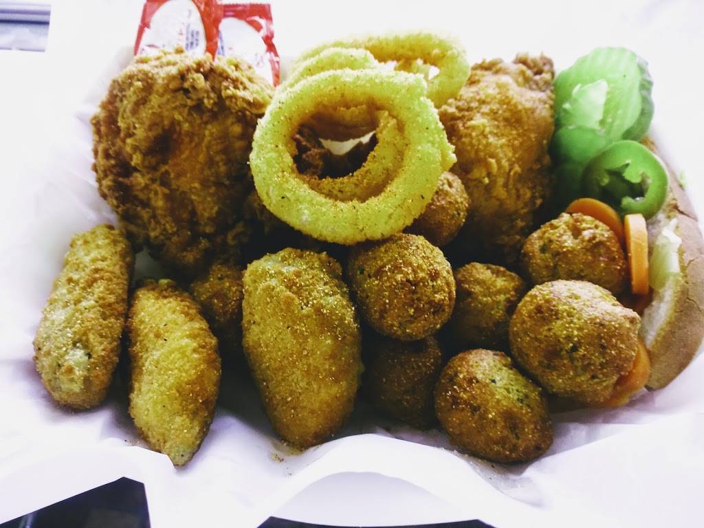 Anthonys Chicken | restaurant | 2603 E Commerce St, San Antonio, TX 78203, USA | 2109667728 OR +1 210-966-7728