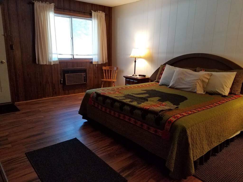 The Trailside Inn & Longshots Tavern | restaurant | N9881 WI-55, Pearson, WI 54462, USA | 7154843045 OR +1 715-484-3045