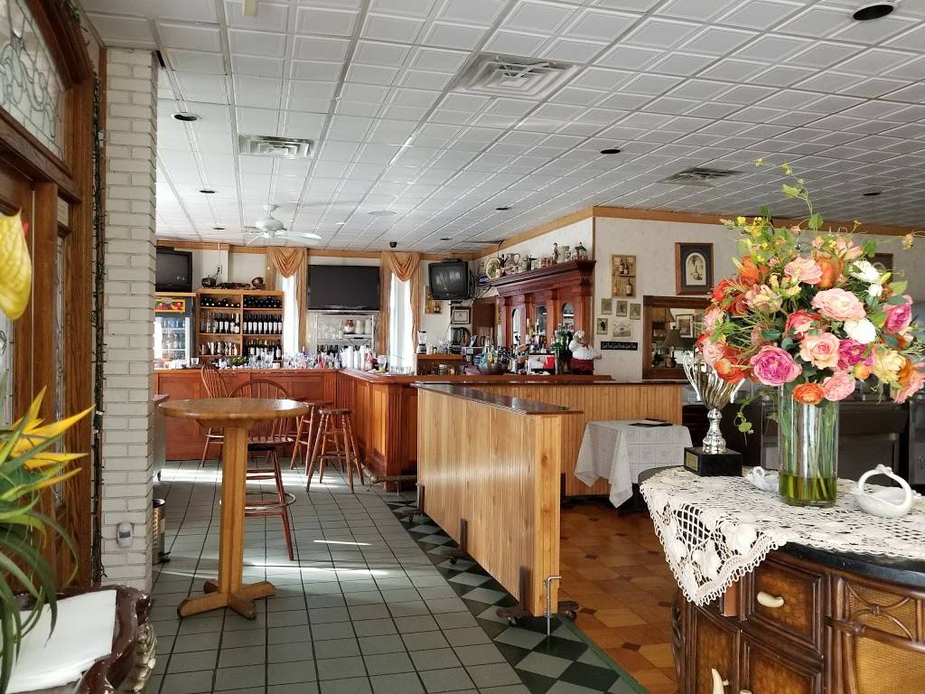 Silvias International Restaurant and Catering | restaurant | 23 N Main St, Enfield, CT 06082, USA | 8607416969 OR +1 860-741-6969