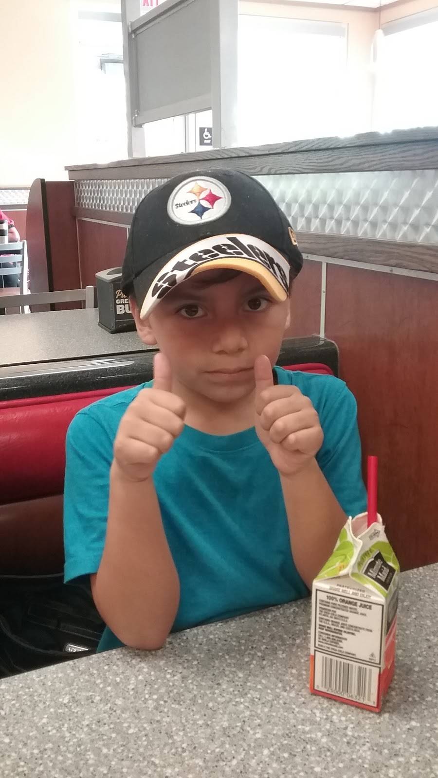 Carls Jr. / Green Burrito | restaurant | 27092 La Paz Rd, Mission Viejo, CA 92692, USA | 9495812960 OR +1 949-581-2960