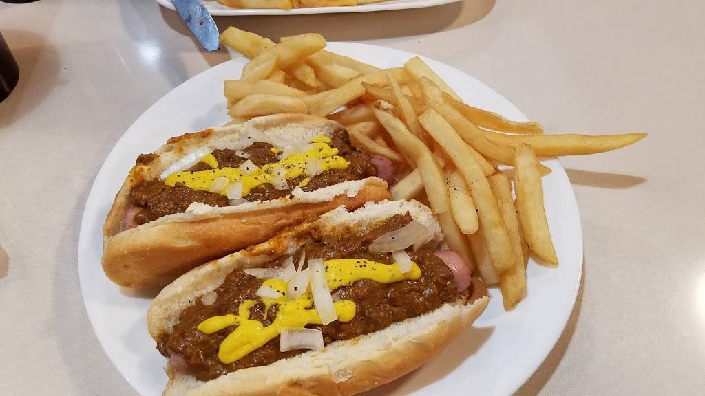 Lee Lees Coney & Grill | restaurant | 2418 E Michigan Ave, Lansing, MI 48912, USA | 5174859779 OR +1 517-485-9779