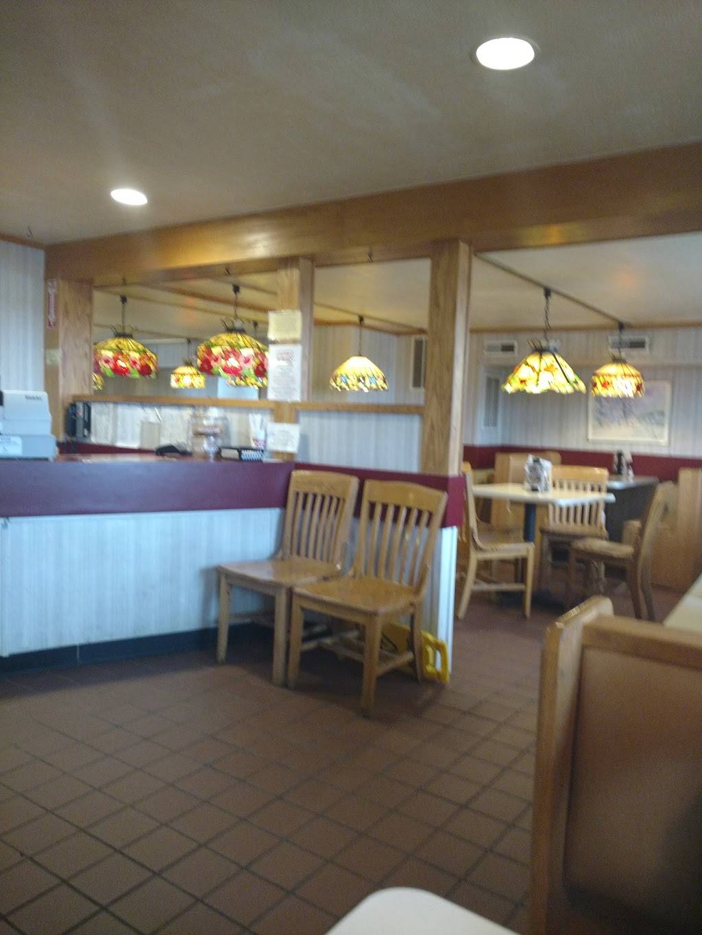 Pizza King | restaurant | 321 E Jackson St, Parker City, IN 47368, USA | 7654688766 OR +1 765-468-8766