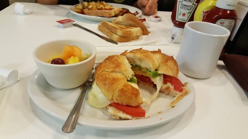 High St. Café | bakery | 250 High St, Hamilton, OH 45011, USA | 5138057428 OR +1 513-805-7428