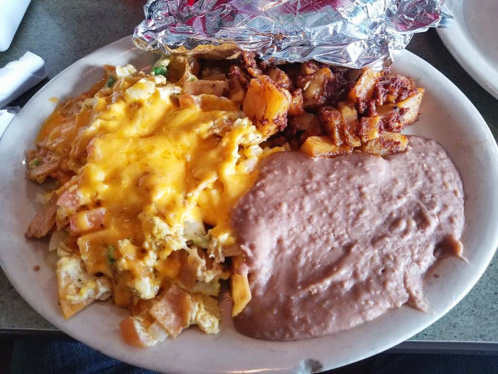 Tias Taco Hut | restaurant | 6820 Huebner Rd, Leon Valley, TX 78238, USA | 2106808646 OR +1 210-680-8646