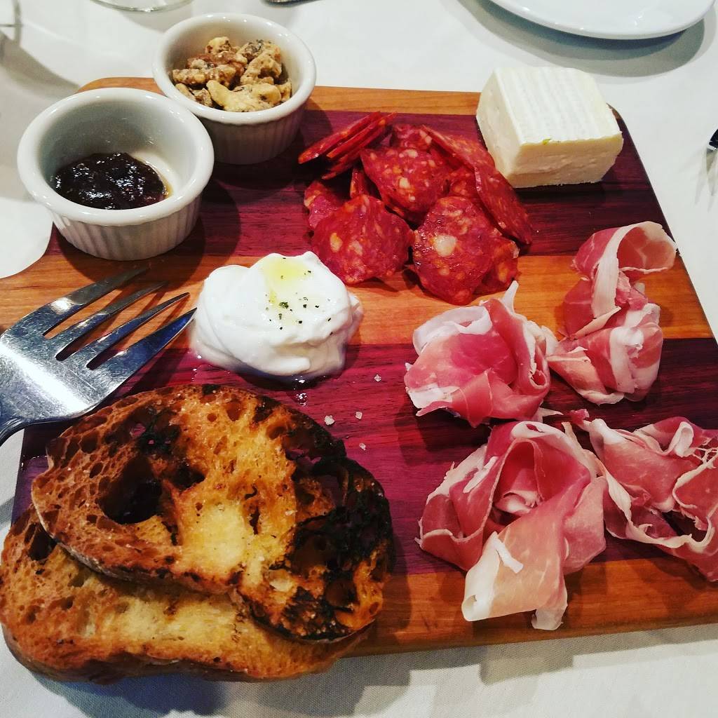 Siena | restaurant | 5600 Post Rd, East Greenwich, RI 02818, USA | 4018858850 OR +1 401-885-8850