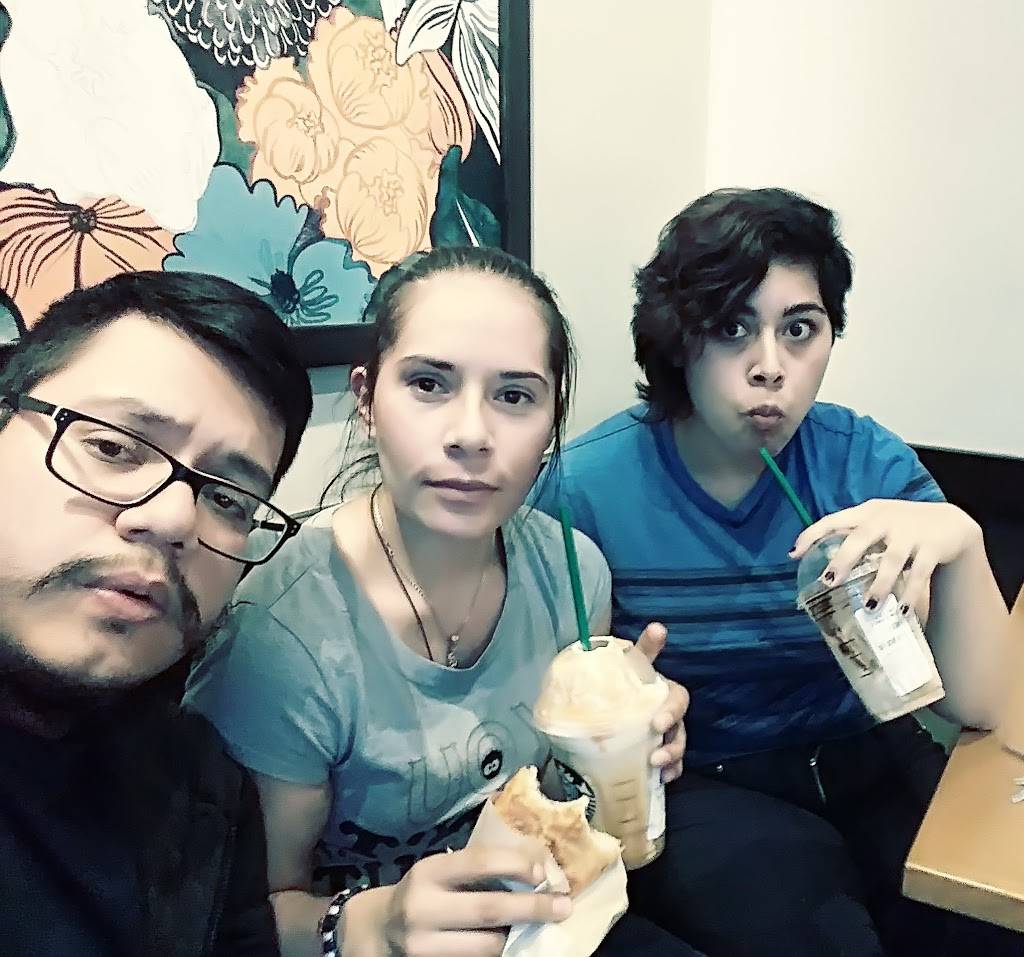 Starbucks | cafe | 3100 Lakeville Hwy B, Petaluma, CA 94954, USA | 7077753708 OR +1 707-775-3708