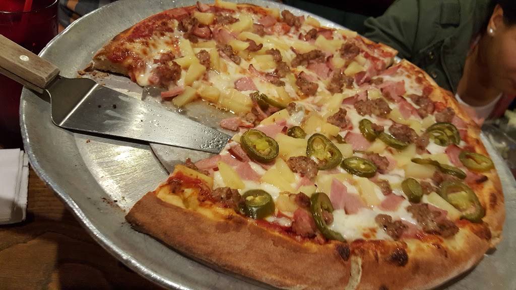 Domenicos | restaurant | 2411 E Washington Blvd, Pasadena, CA 91104, USA | 6267976459 OR +1 626-797-6459