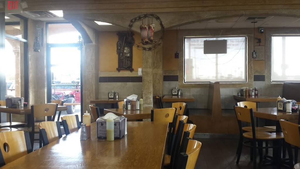 La Tapatia Mexican Restaurant | restaurant | 8814 Perrin Beitel Rd, San Antonio, TX 78217, USA | 2105901101 OR +1 210-590-1101