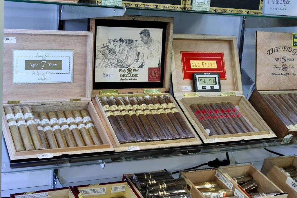 Adjusted Gravity Smoke and Vape | meal takeaway | 115 E Dorset Dr, Dixon, CA 95620, USA | 7076933373 OR +1 707-693-3373