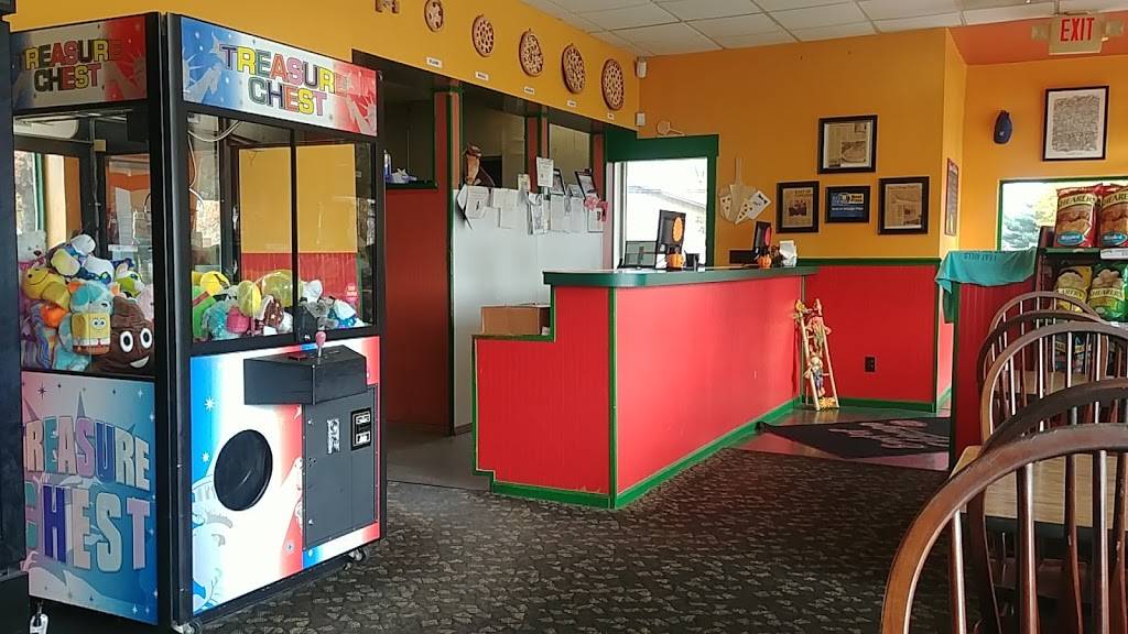 East of Chicago Pizza Mayflower | restaurant | 2132 Lincoln Way W, Massillon, OH 44647, USA | 3308379944 OR +1 330-837-9944