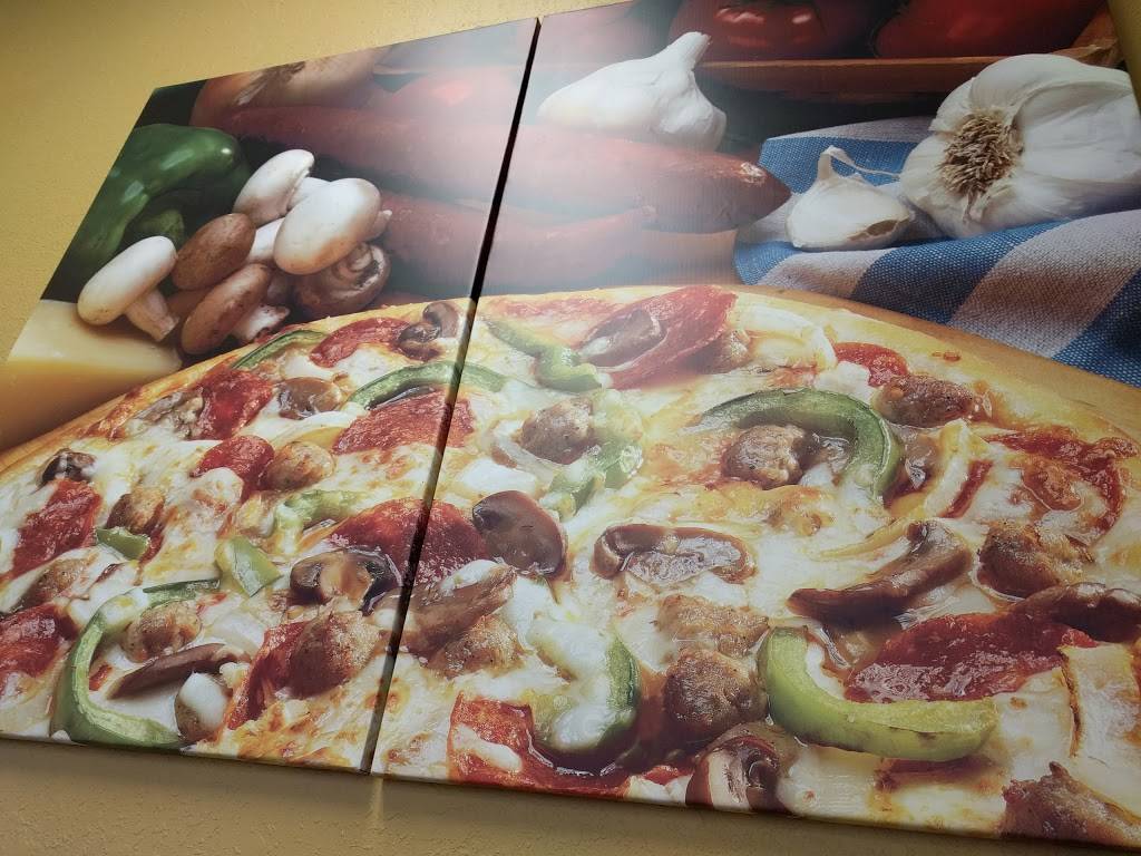 Marcos Pizza | meal delivery | 900 N Clinton St, Defiance, OH 43512, USA | 4197841555 OR +1 419-784-1555