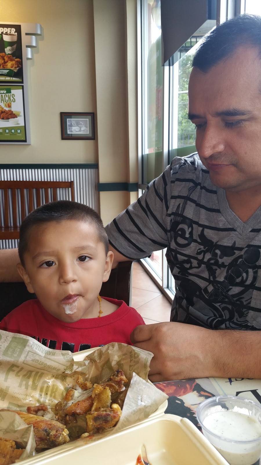 Wingstop | restaurant | 2410 Duncanville RD, #108 & 109, Dallas, TX 75211, USA | 2143379464 OR +1 214-337-9464